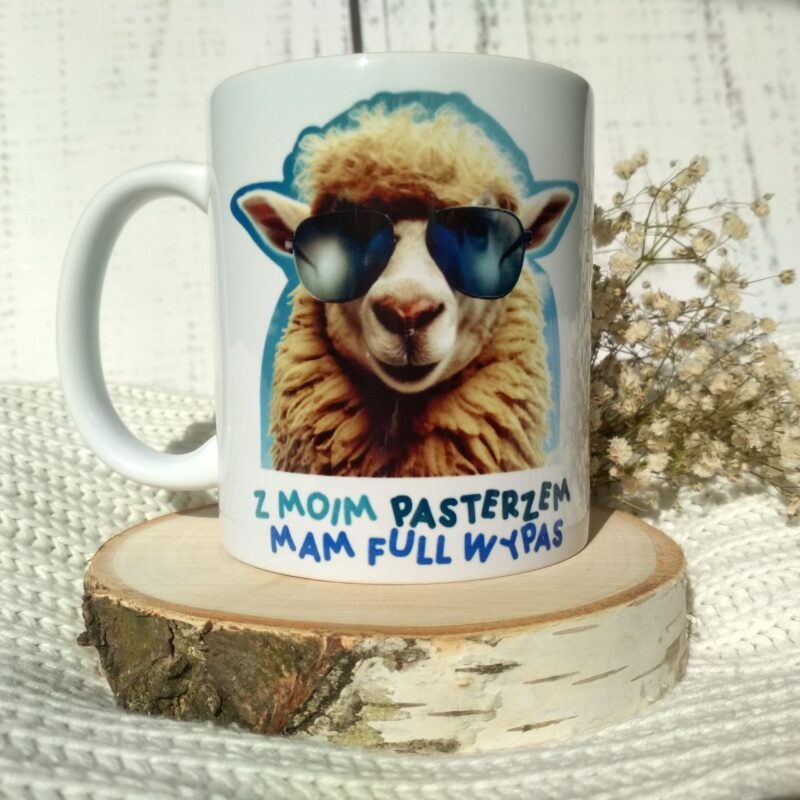 Kubek humorystyczny chrześcijański "Z moim Pasterzem mam full wypas" – Psalm 23,