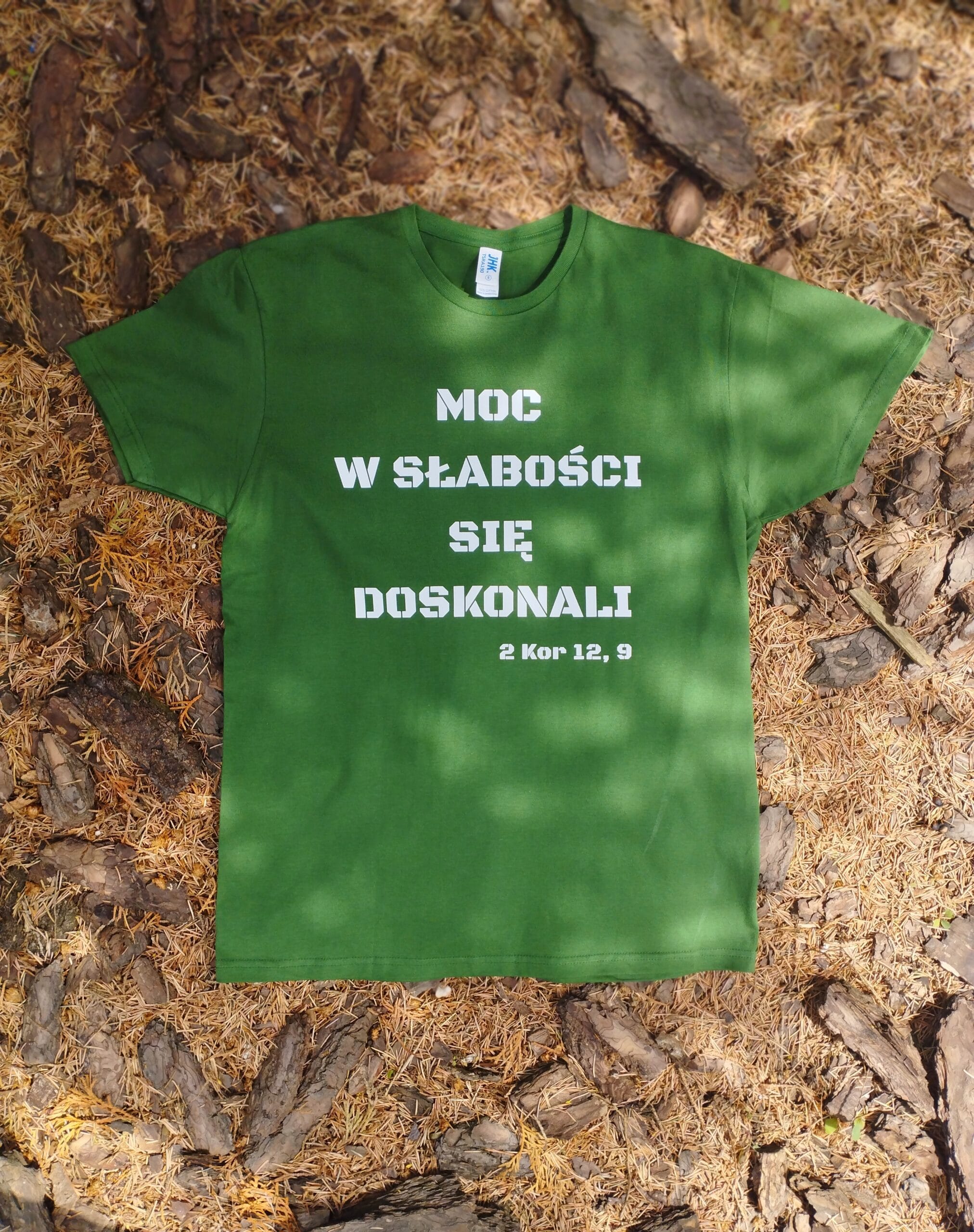 Koszulka męska- Moc w słabości się doskonali 3 Koszulka męska z wersetem biblijnym 'Moc w słabości się doskonali