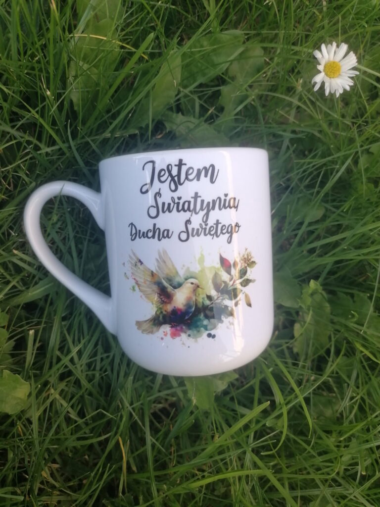 Kubek „Jestem Świątynią Ducha Świętego” z motywem gołębicy