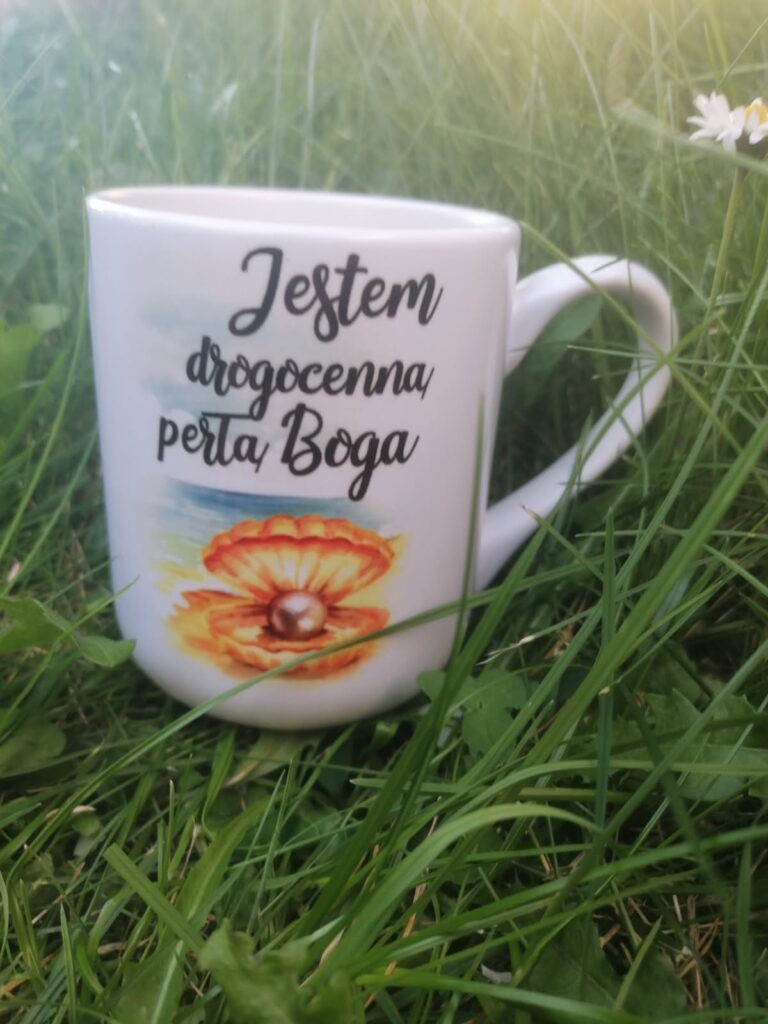 Kubek „Jestem drogocenną perłą Boga” z motywem perły