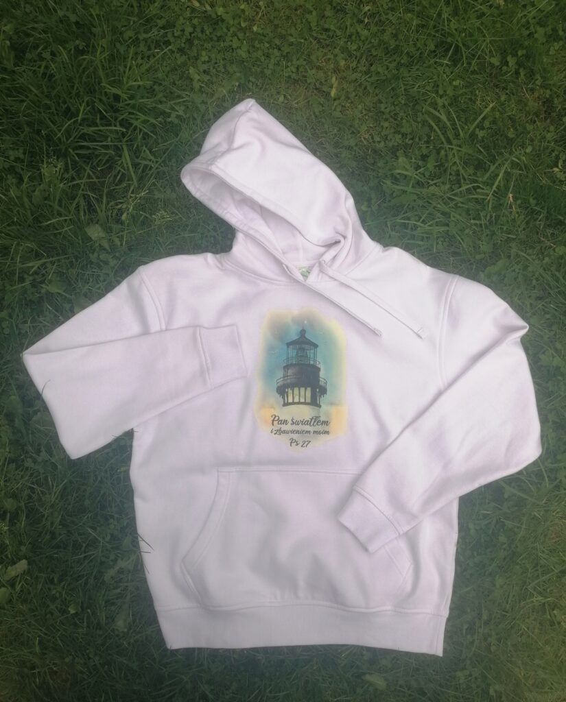 Biała bluza unisex z kapturem „Pan światłem i zbawieniem moim” – Ps 27